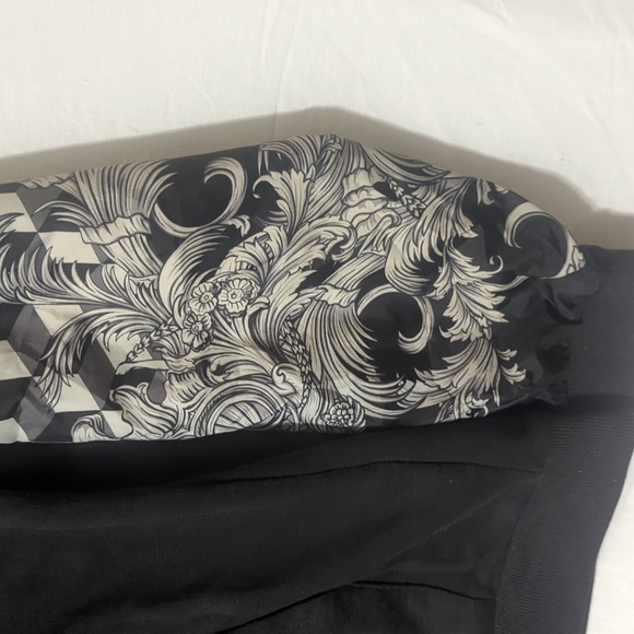 Men's Size M Versace Jeans Blue and White Baroque Style Zip Up Hooded Jacket - Picture 2 of 10